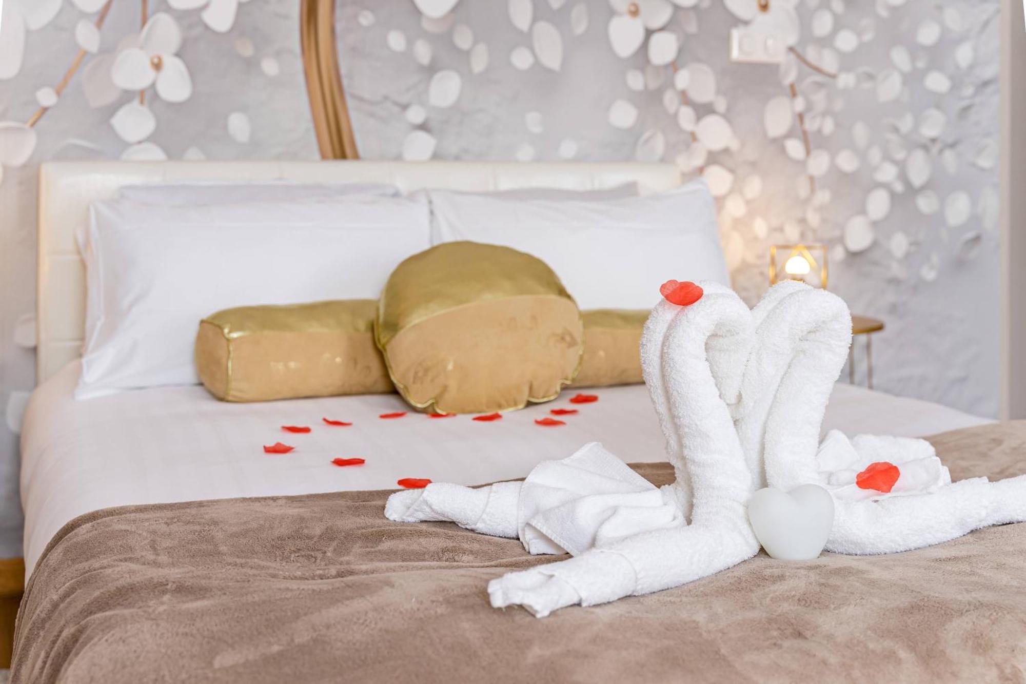 Studio Love Room Spa Baignoire Double La Ciotat Centre Port المظهر الخارجي الصورة